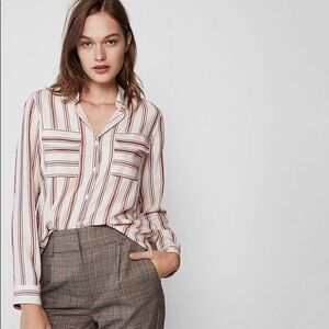 ✨ HP✨Stripe Button Front City Shirt✨